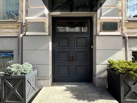 комерційна за адресою Олександра Кониського вул., 80