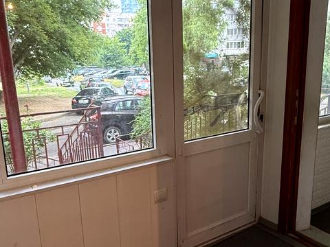 комерційна за адресою Чорних Запорожців вул. (Короленка), 64