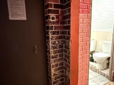 комерційна за адресою Чорних Запорожців вул. (Короленка), 64