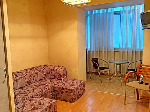 квартира за адресою Андрія Верхогляда вул. (Михайла Драгомирова), 2