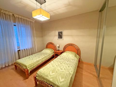 квартира за адресою Андрія Верхогляда вул. (Михайла Драгомирова), 2