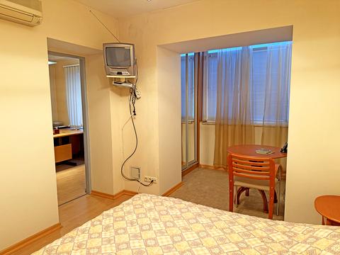 квартира за адресою Андрія Верхогляда вул. (Михайла Драгомирова), 2