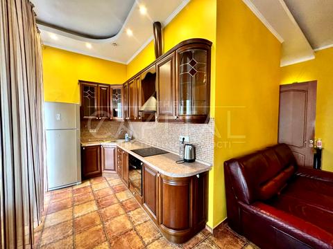 квартира за адресою Антоновича вул. (Горького), 26/26