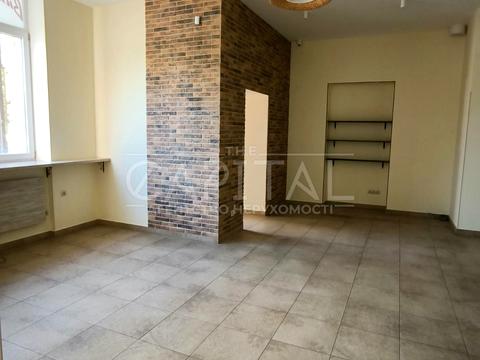 коммерческая по адресу Житня ул., 17