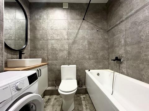 квартира за адресою Українська вул., 83б к.1-5