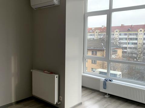 квартира за адресою Андрія Мельника вул., (Будинок 1)