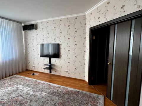 квартира за адресою Олени Пчілки вул., 2