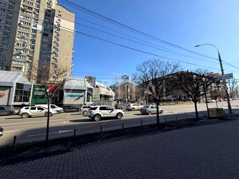 комерційна за адресою Антоновича вул. (Горького), 170/172