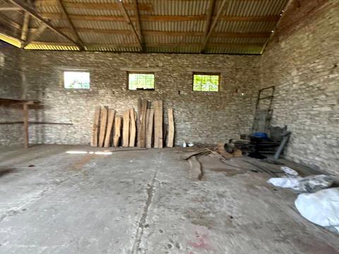 коммерческая по адресу Молодіжна, 3а