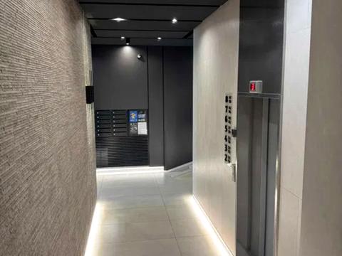 квартира за адресою Салютна вул., (Будинок 02301-02303)