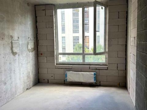 квартира за адресою Салютна вул., (Будинок 02301-02303)