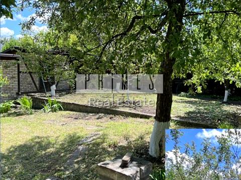 комерційна за адресою Редутна вул., 8