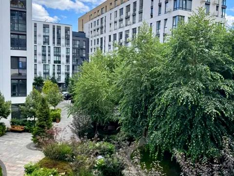 квартира за адресою Салютна вул., (Будинок 02301-02303)