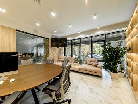 коммерческая по адресу Бусловская ул., 12