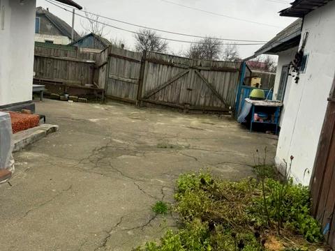 будинок за адресою Шкільна