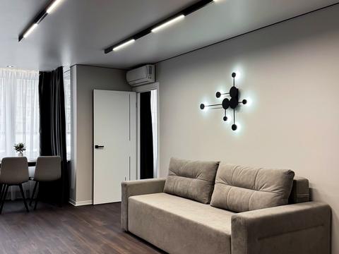 квартира за адресою Степана Бандери вул., 77-Б