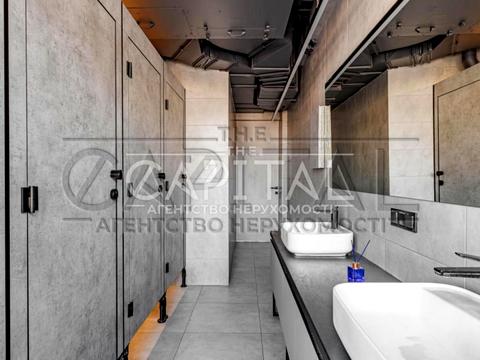 комерційна за адресою Золотоустівська вул., 3