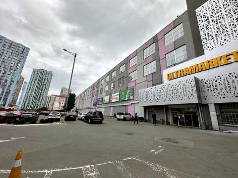 комерційна за адресою Дениса Монастирського вул. (Василя Сурікова), 3а