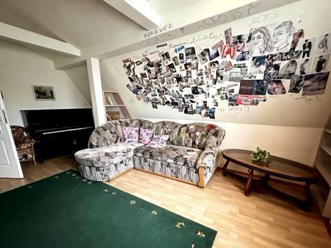 будинок за адресою Партизанська