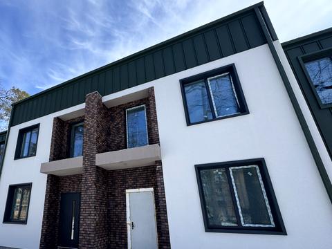 дом по адресу Варшавская ул.