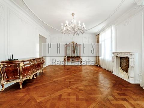 квартира за адресою Київ, Андрія Верхогляда вул. (Михайла Драгомирова), 9