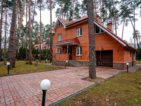 дом по адресу Броварський