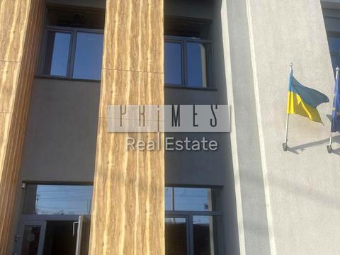 комерційна за адресою Миколи Грінченка вул., 2