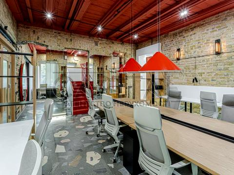 коммерческая по адресу Богдана Хмельницкого ул., 10