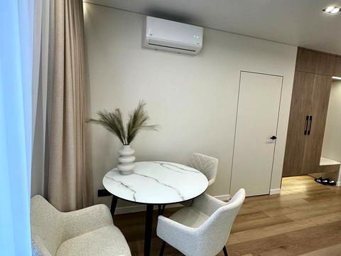 квартира за адресою Степана Бандери вул., (Будинок 4)