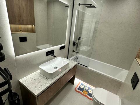 квартира за адресою Степана Бандери вул., (Будинок 4)