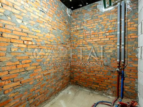 комерційна за адресою Київ, Тадея Рильського бульв., 1