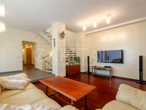 будинок за адресою вул. Дмитра Дорошенка, 9