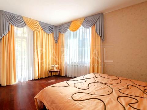 будинок за адресою вул. Дмитра Дорошенка, 9