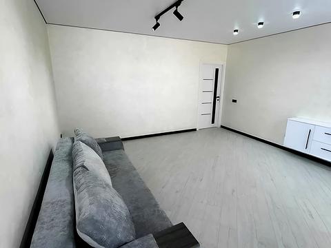 квартира за адресою Василя Симоненка вул., (Будинок 3)