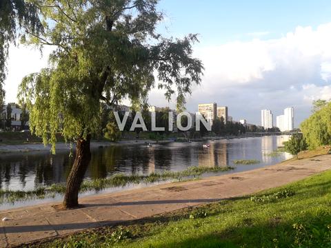 квартира за адресою Русанівська набережна вул., 12/1