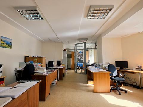 коммерческая по адресу Николая Михновского бульв. (Дружбы народов), 14-16