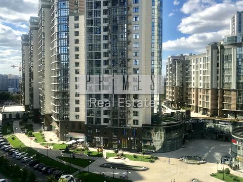 паркоместо по адресу Андрея Верхогляда ул. (Михайла Драгомирова), 12