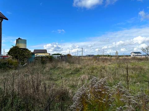 ділянка за адресою Вишнева вул., 18