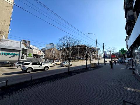 комерційна за адресою Антоновича вул. (Горького), 170