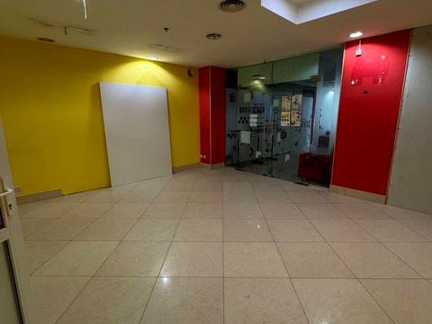 комерційна за адресою В'ячеслава Чорновола просп. (), 67г