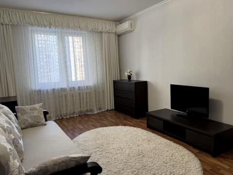 квартира за адресою Григорія Ващенка вул., 3