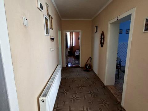 будинок за адресою вулиця Центральна