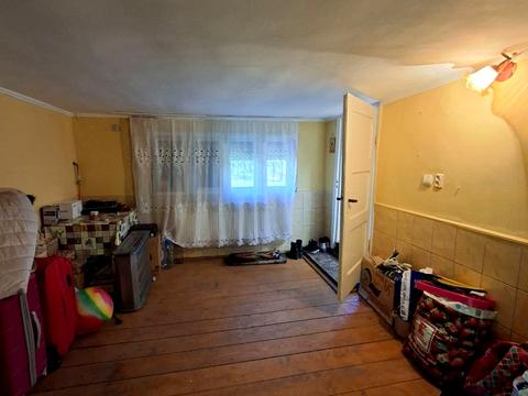 будинок за адресою вулиця Центральна