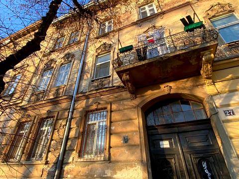 квартира за адресою Миколи Лисенка вул., 11а