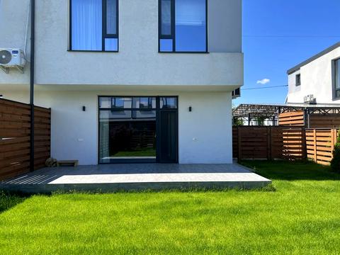 дом по адресу Озерна