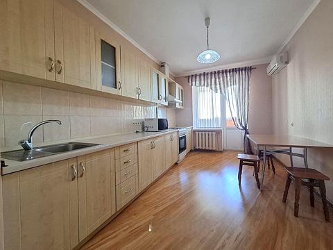 квартира за адресою Анни Ахматової вул., 31