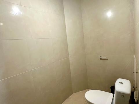 комерційна за адресою Святослава Караванського вул. (Жуковського), 33