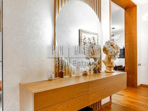 будинок за адресою с. Нові Безрадичі, Сонячна вул., 6