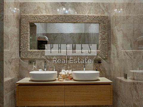 будинок за адресою с. Нові Безрадичі, Сонячна вул., 6