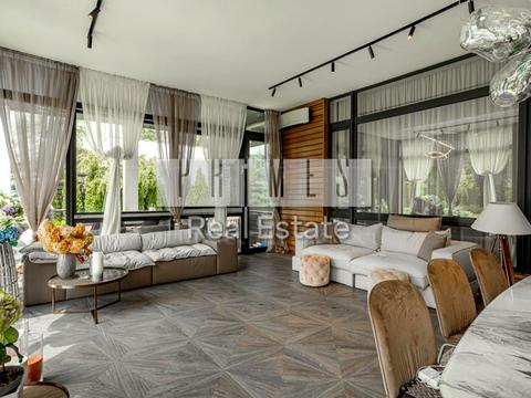 будинок за адресою с. Нові Безрадичі, Сонячна вул., 6